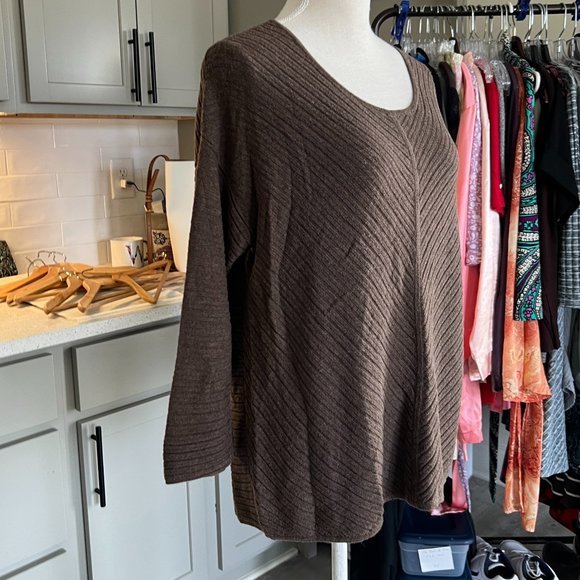 Chico's Coco Brown Large Ribbed Sweater Size Medium (Chico's 1) See Last Image - Picture 3 of 10